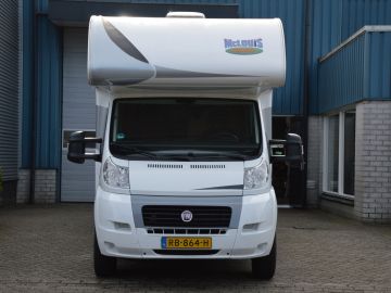 McLouis STEEL 526G DAK AIRCO | DWARSBED | ZONNEPANELEN